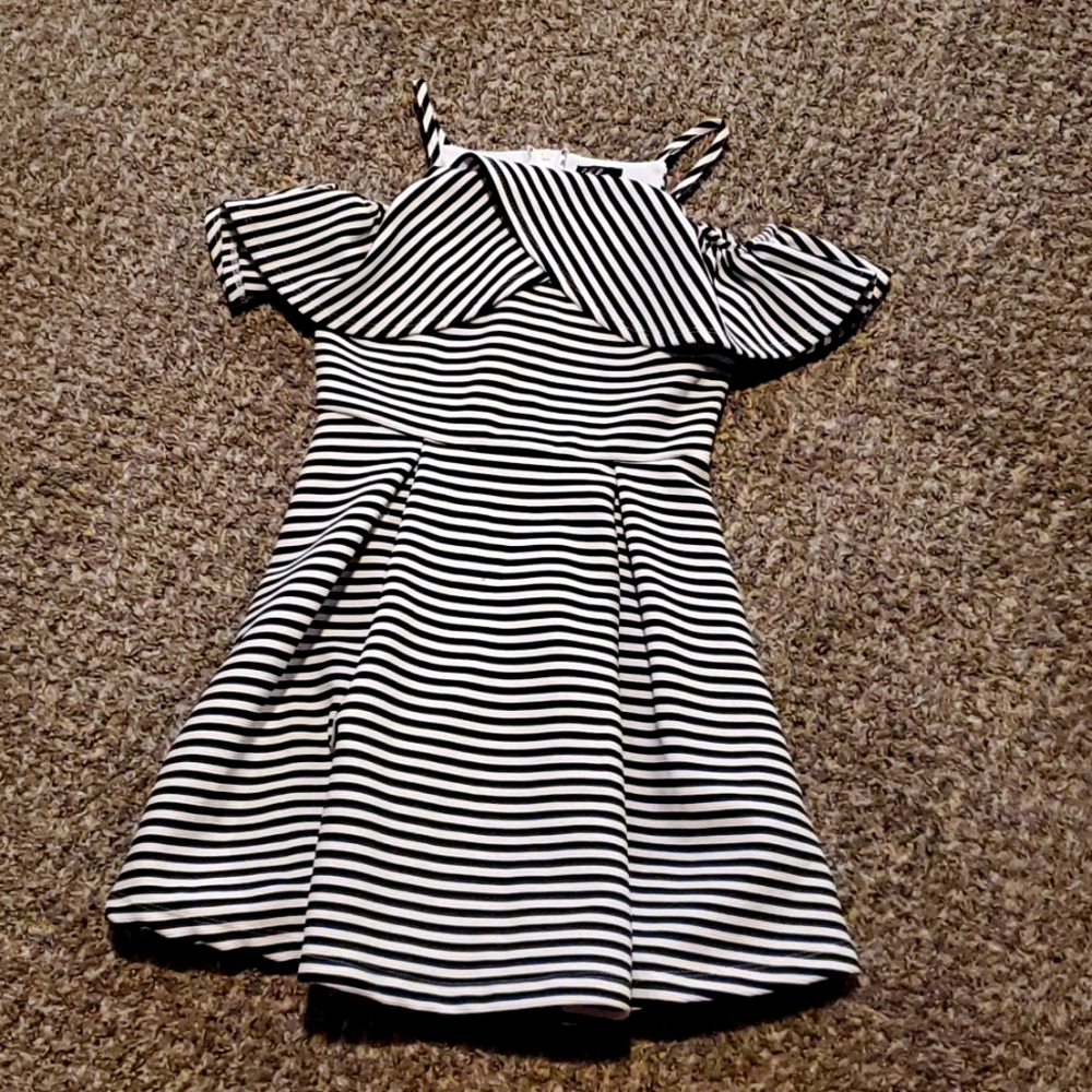 Girls Cold Shoulder Dress